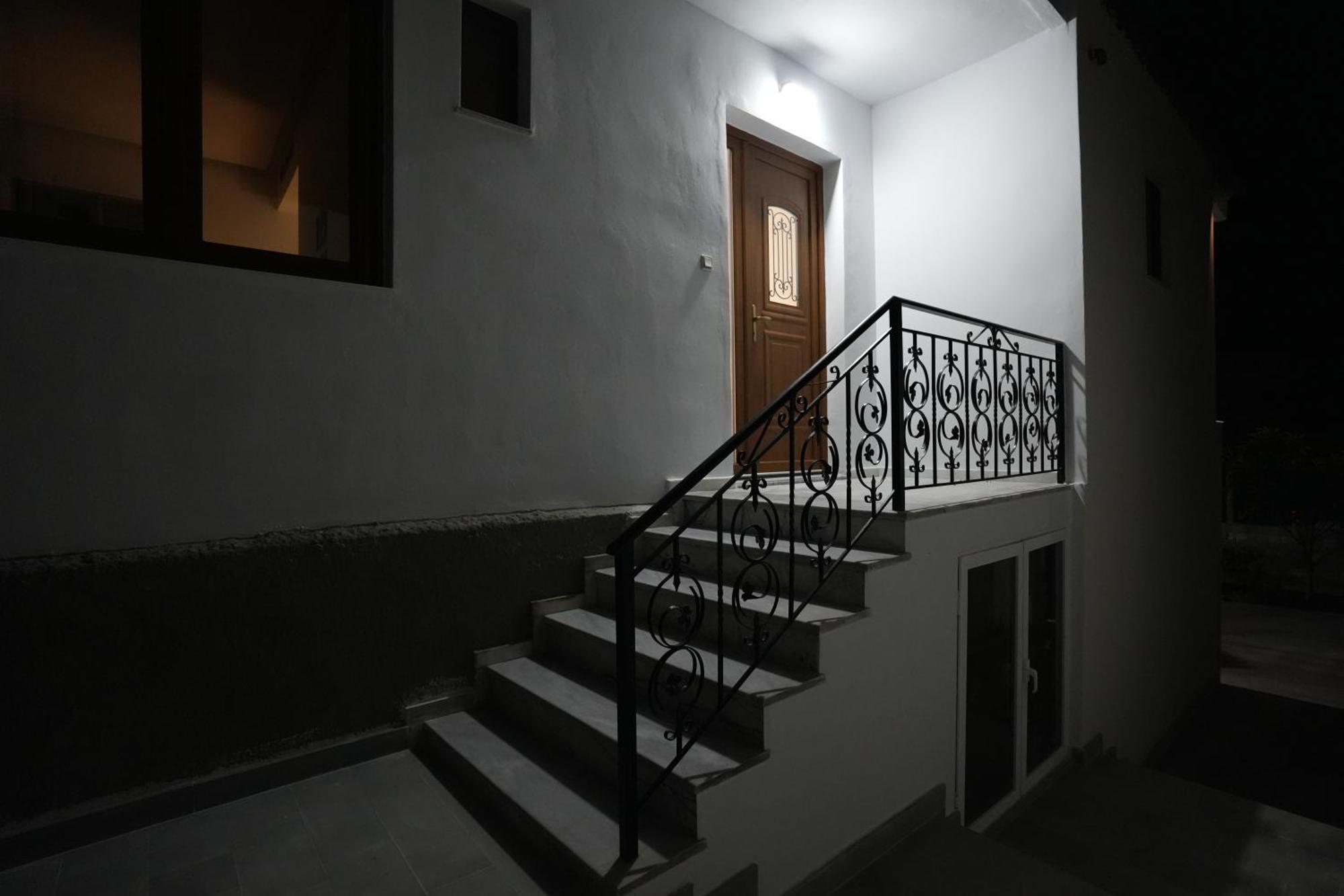 Villa Qeli Гирокастра Экстерьер фото